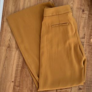 Banana Republic 6 Tall wide leg mustard color trousers pants. New without tags.